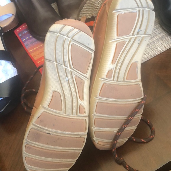 Mk boots worn twice, Hilfiger New, Black Aldo worn one, MK used twice maybe - Picture 4 of 7